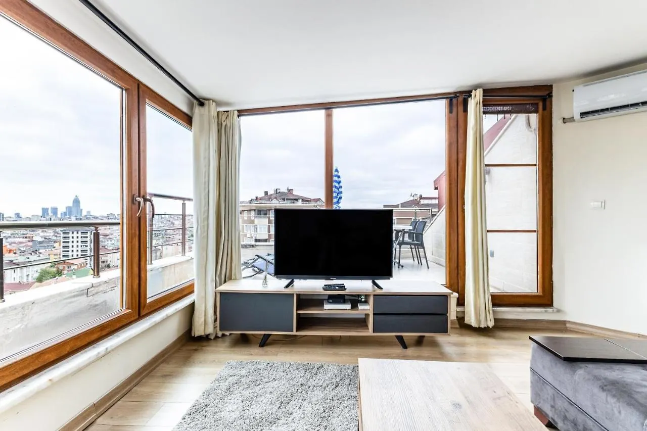 City View Flat W Terrace 10 Min To Buyaka Mall Istanbul Lägenhet