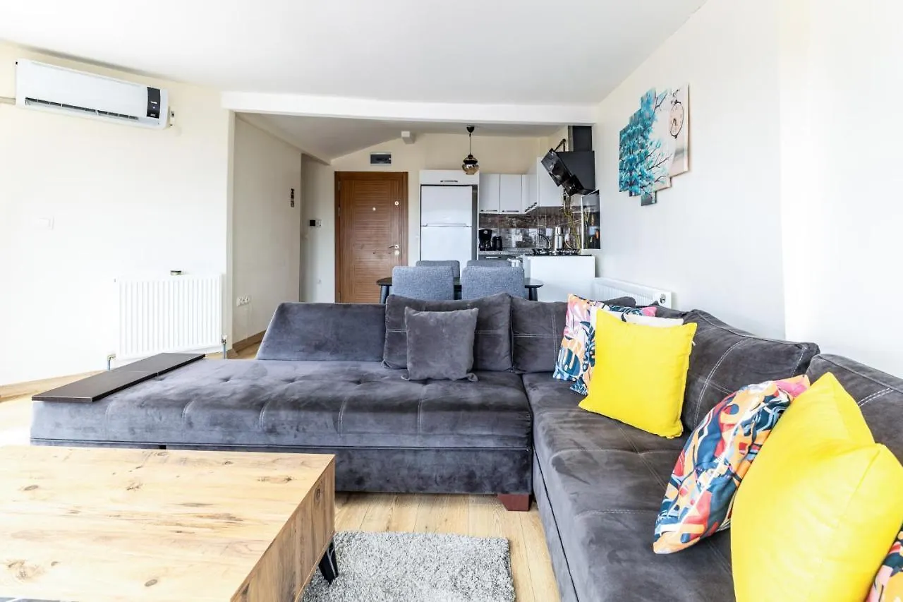 City View Flat W Terrace 10 Min To Buyaka Mall Istanbul Lägenhet